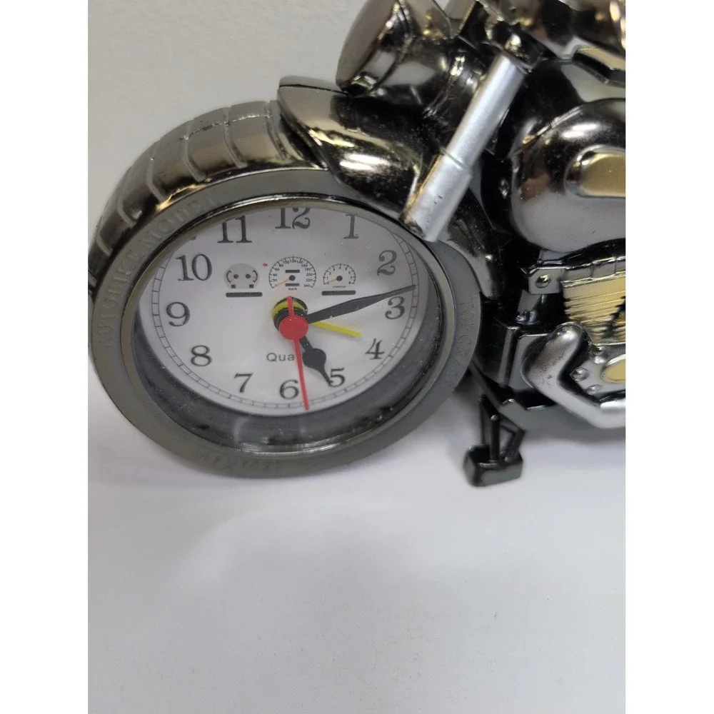 Cool Vintage Motorcycle Model Alarm Clock Battery Powered